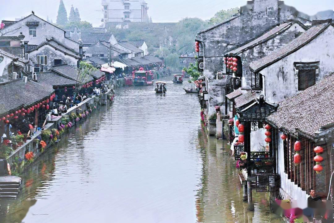 旋转飞机